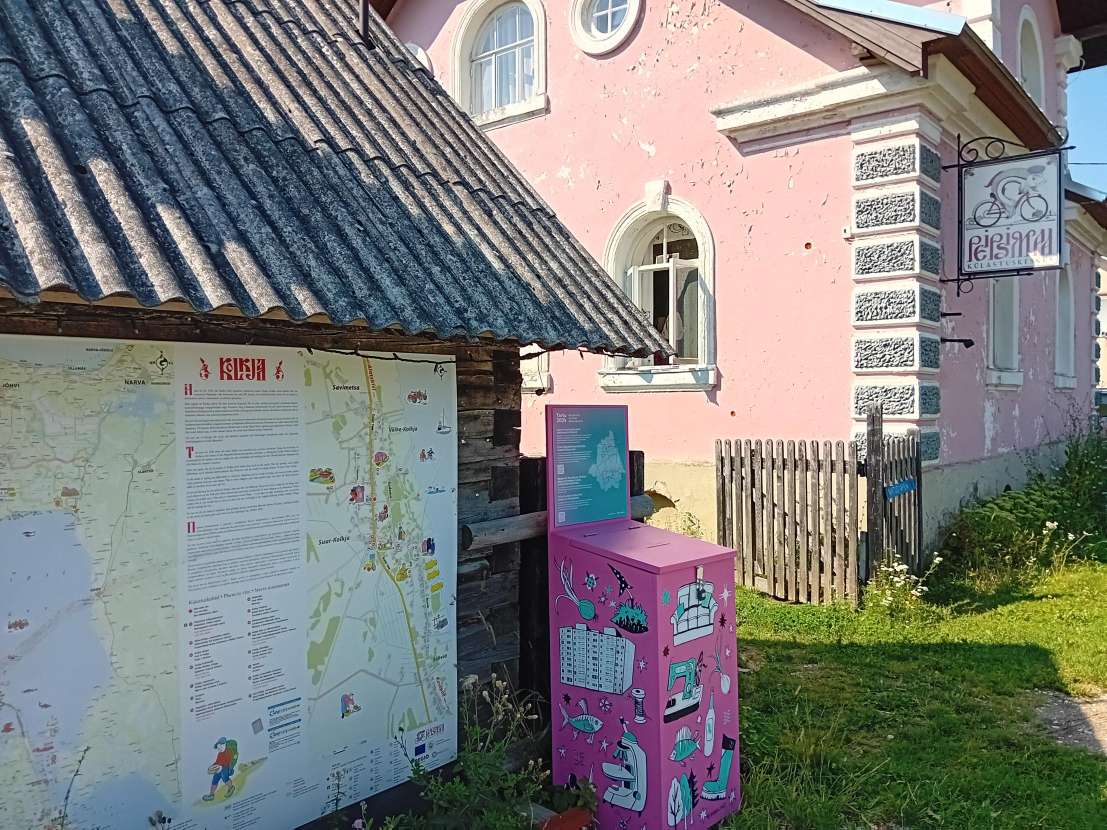 Dokprogrammi rändkasti Peipsimaa Pärimuskeskuse juures (Foto Kadi Rutens)